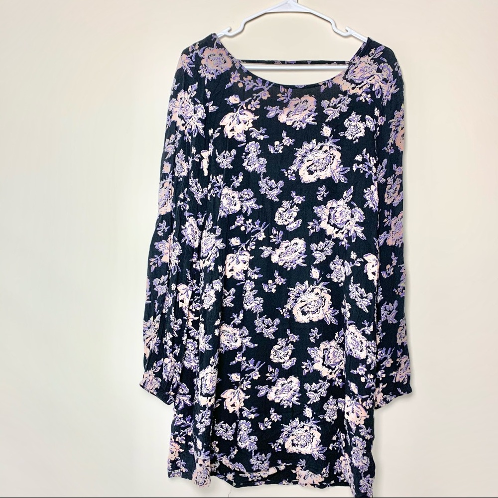 Billabong long sleeve floral black dress